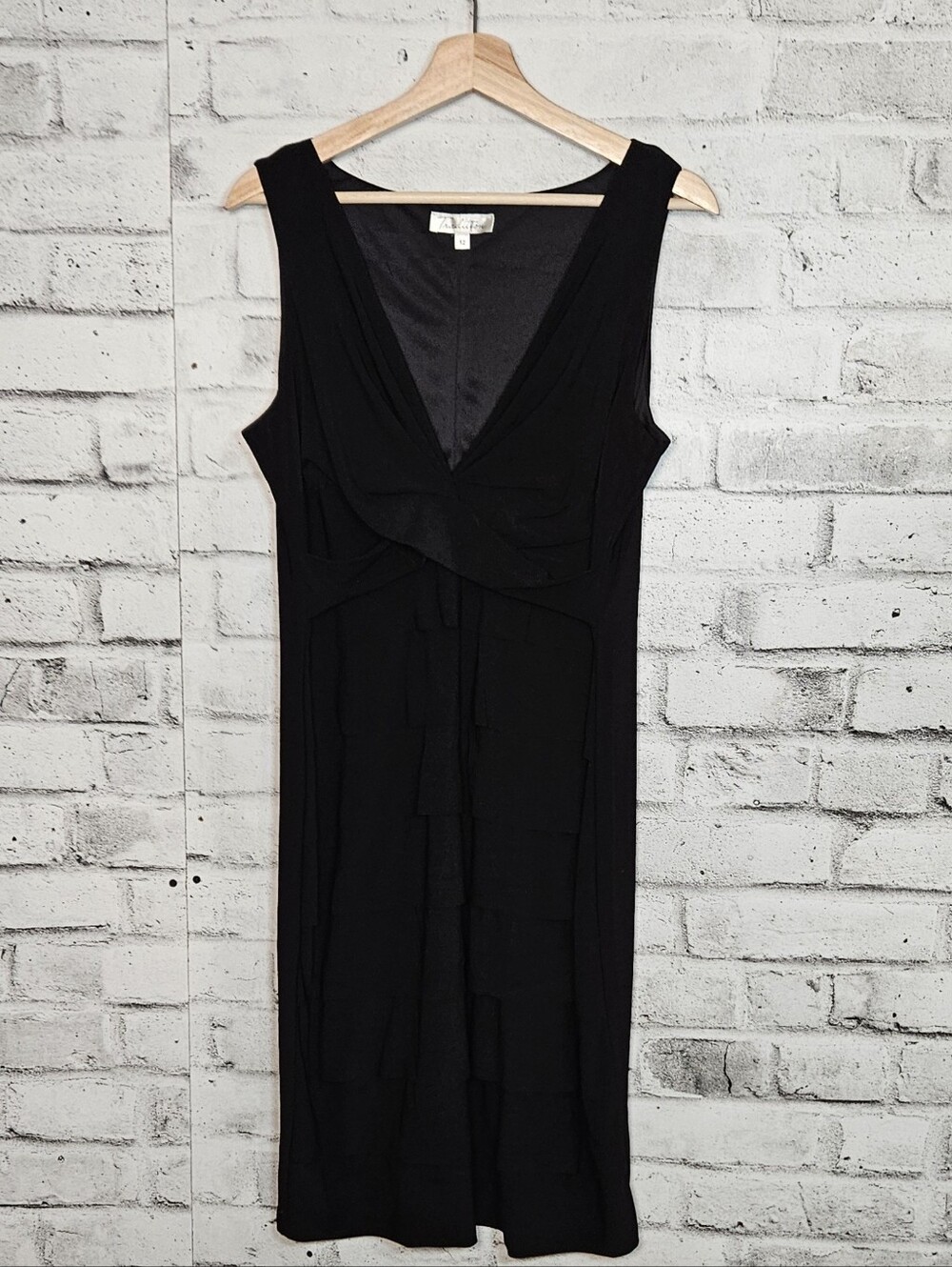Tradition Black Sleeveless Ruffle Sheath Cocktail Dress Size 12